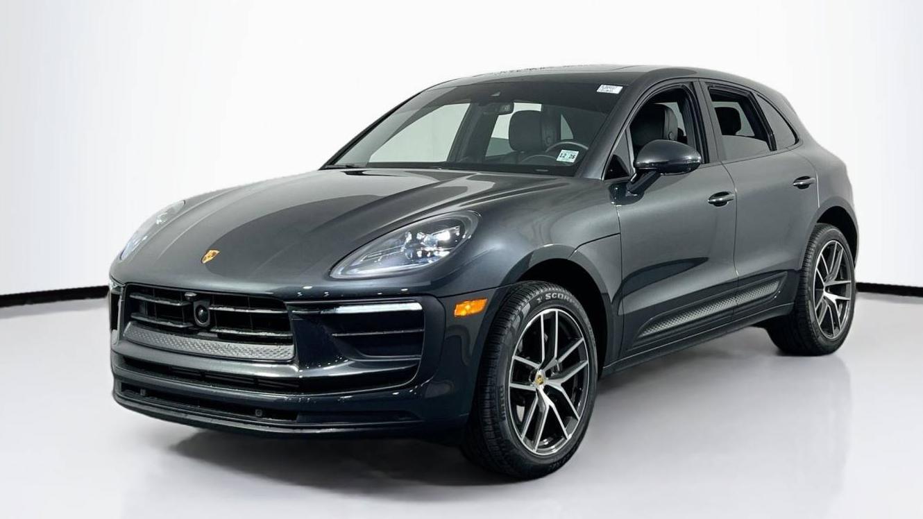 PORSCHE MACAN 2024 WP1AA2A55RLB04517 image