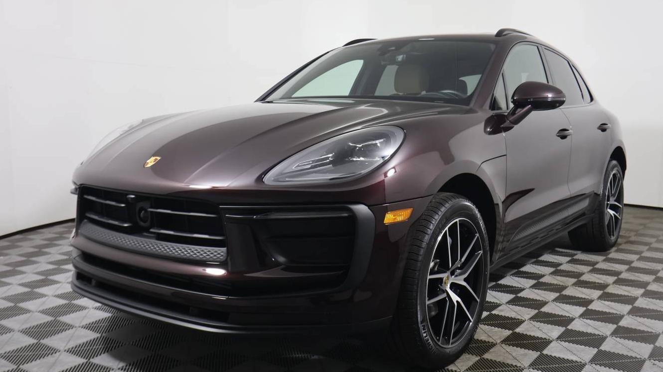 PORSCHE MACAN 2024 WP1AA2A58RLB15494 image