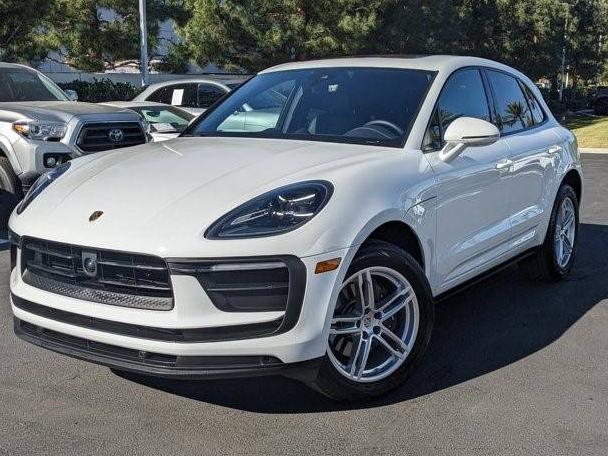 PORSCHE MACAN 2024 WP1AA2A57RLB14661 image