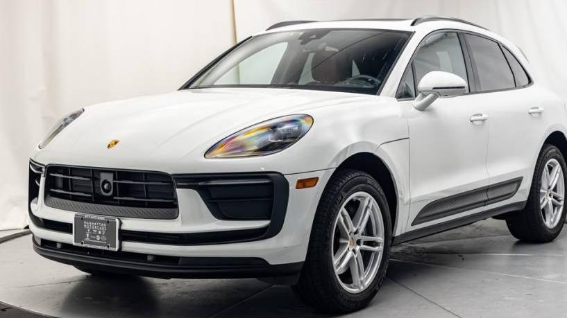 PORSCHE MACAN 2024 WP1AA2A5XRLB11947 image