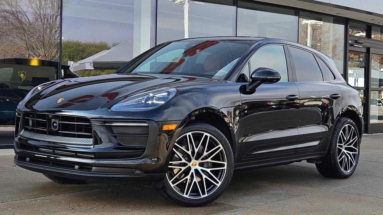 PORSCHE MACAN 2024 WP1AA2A55RLB14609 image