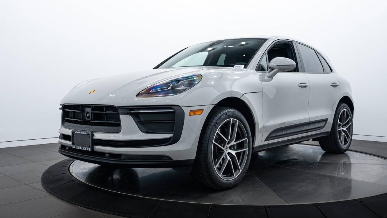 PORSCHE MACAN 2024 WP1AA2A52RLB18441 image