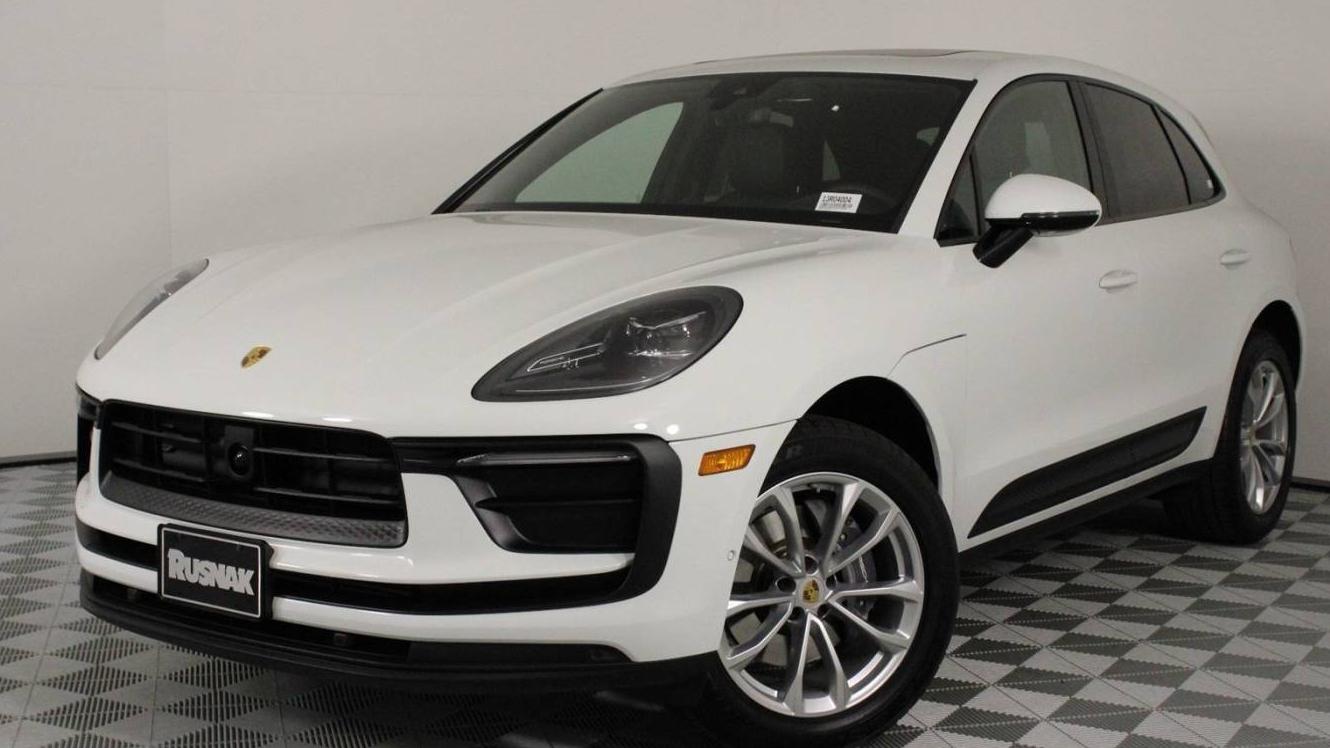 PORSCHE MACAN 2024 WP1AA2A51RLB16633 image