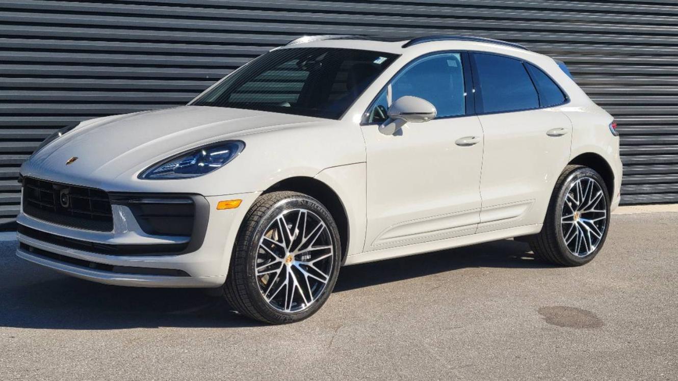 PORSCHE MACAN 2024 WP1AA2A51RLB18401 image