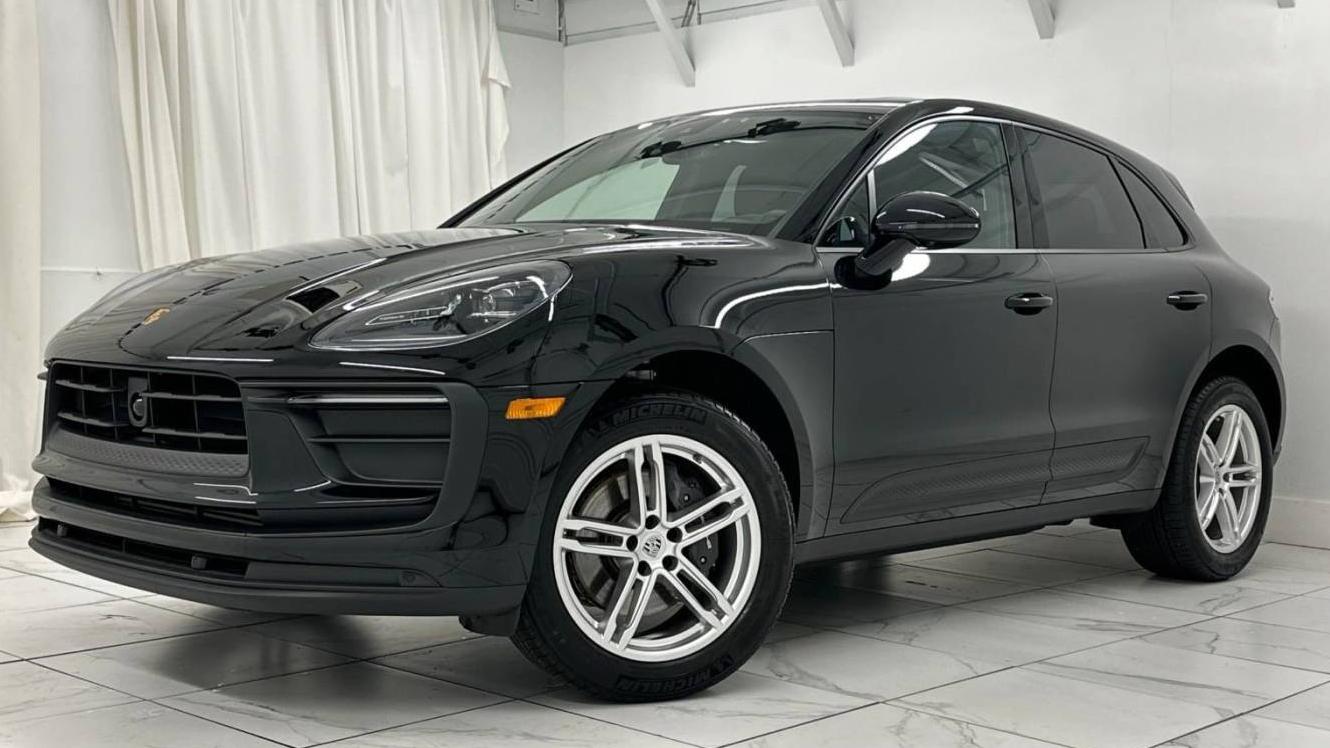 PORSCHE MACAN 2024 WP1AA2A59RLB08554 image