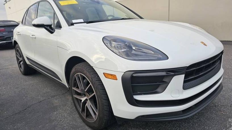 PORSCHE MACAN 2022 WP1AA2A59NLB04515 image