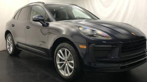 PORSCHE MACAN 2022 WP1AA2A58NLB00603 image