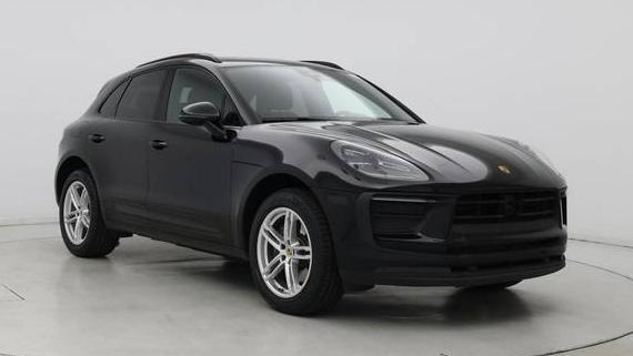 PORSCHE MACAN 2022 WP1AA2A58NLB08636 image