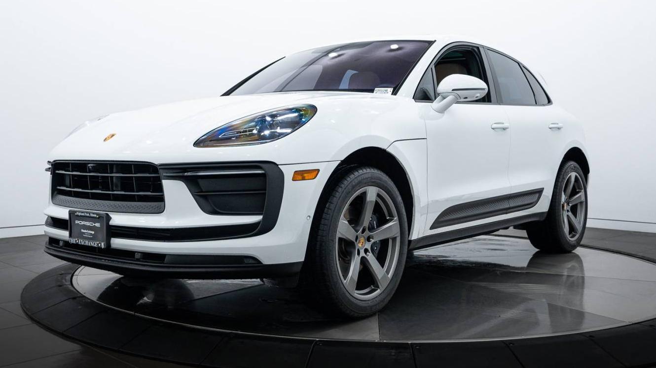 PORSCHE MACAN 2022 WP1AA2A52NLB01102 image