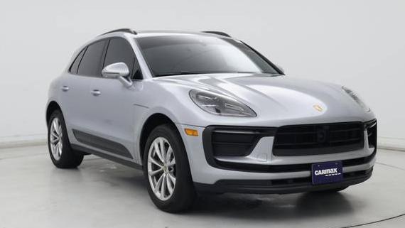PORSCHE MACAN 2022 WP1AA2A53NLB04915 image