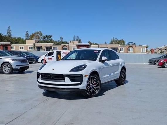 PORSCHE MACAN 2022 WP1AG2A59NLB21099 image