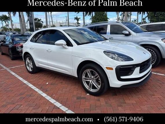 PORSCHE MACAN 2022 WP1AA2A59NLB07415 image