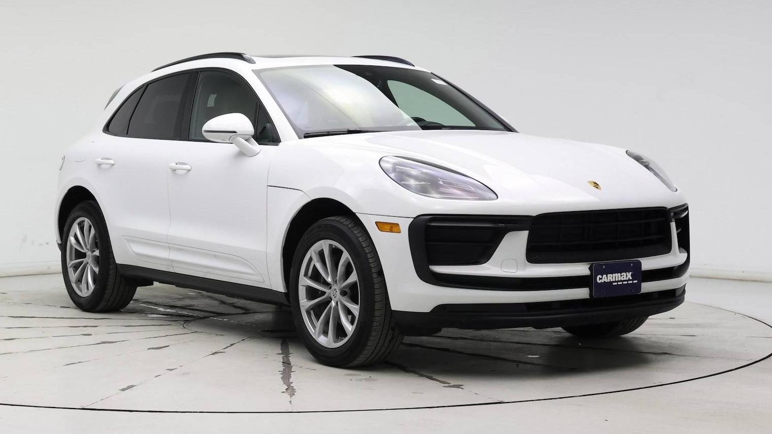 PORSCHE MACAN 2022 WP1AA2A58NLB03243 image