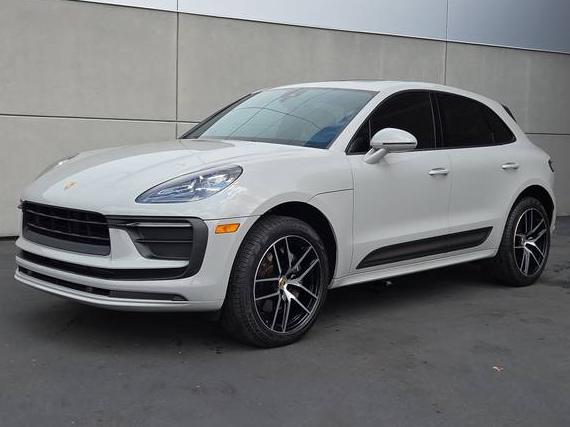PORSCHE MACAN 2022 WP1AA2A51NLB11328 image