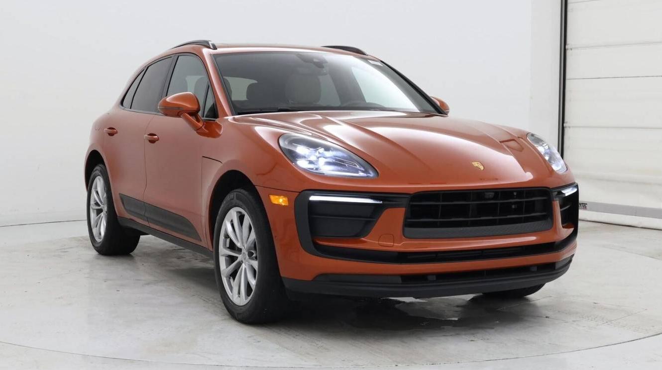 PORSCHE MACAN 2022 WP1AA2A54NLB04969 image