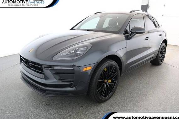 PORSCHE MACAN 2022 WP1AA2A53NLB00136 image