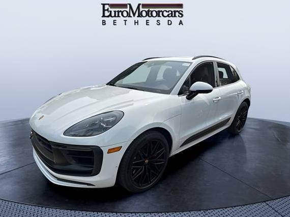 PORSCHE MACAN 2022 WP1AF2A58NLB31710 image