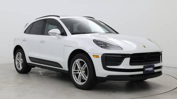 PORSCHE MACAN 2022 WP1AA2A54NLB08956 image