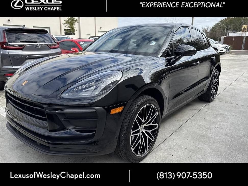 PORSCHE MACAN 2022 WP1AA2A52NLB01391 image