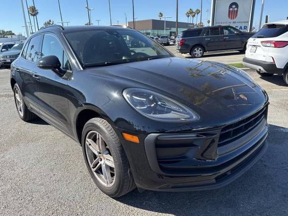 PORSCHE MACAN 2022 WP1AA2A56NLB01376 image