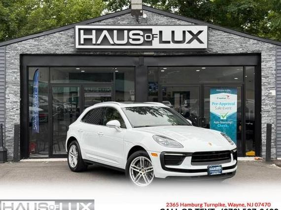 PORSCHE MACAN 2022 WP1AA2A58NLB01928 image