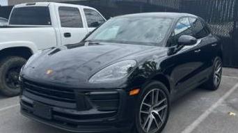 PORSCHE MACAN 2022 WP1AA2A59NLB07639 image