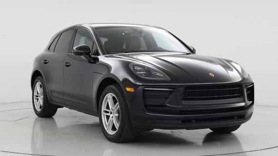 PORSCHE MACAN 2022 WP1AA2A54NLB09783 image