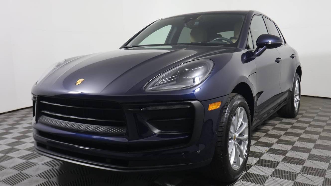 PORSCHE MACAN 2022 WP1AA2A52NLB01097 image