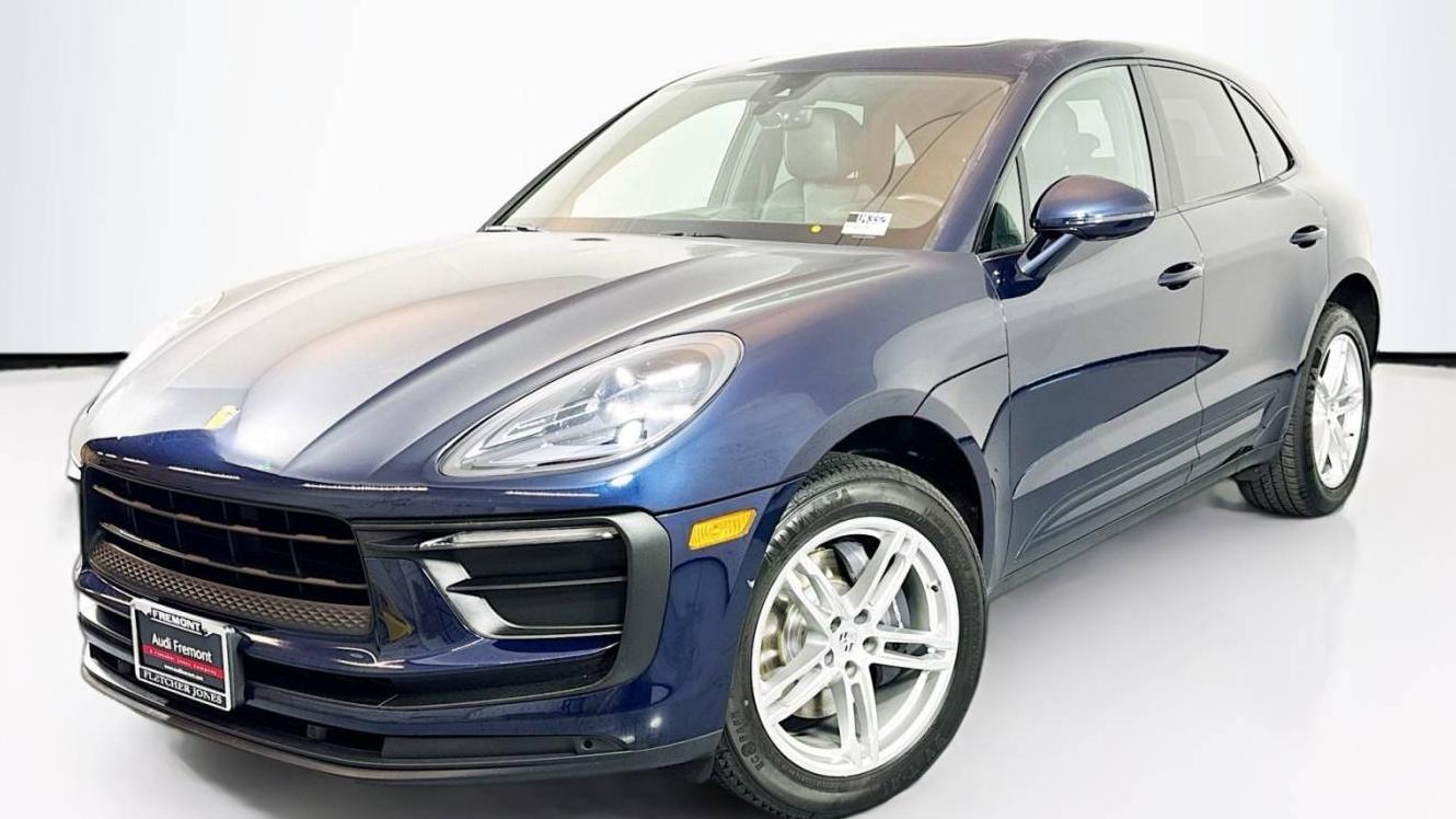 PORSCHE MACAN 2022 WP1AA2A58NLB06370 image