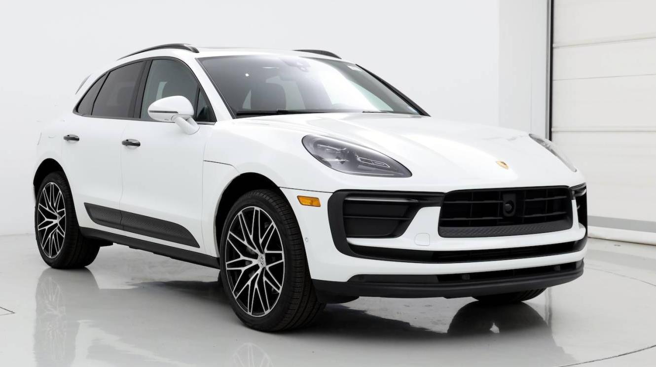 PORSCHE MACAN 2022 WP1AA2A5XNLB00795 image