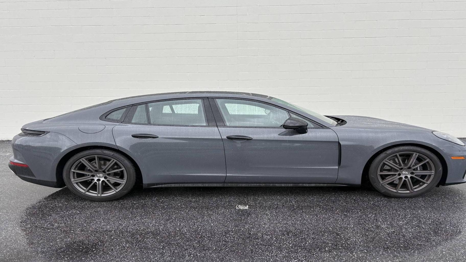 PORSCHE PANAMERA 2025 WP0AA2YA8SL000890 image