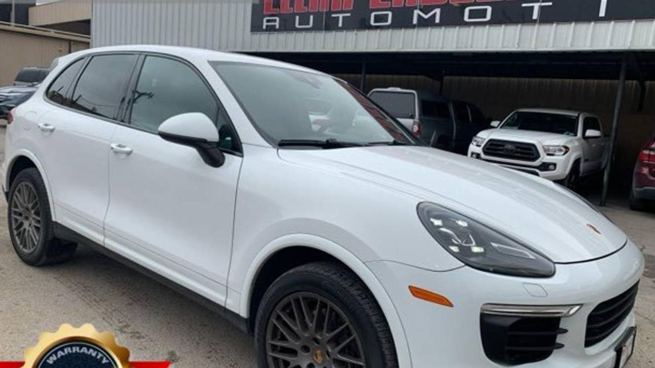 PORSCHE CAYENNE 2018 WP1AA2A26JKA02367 image