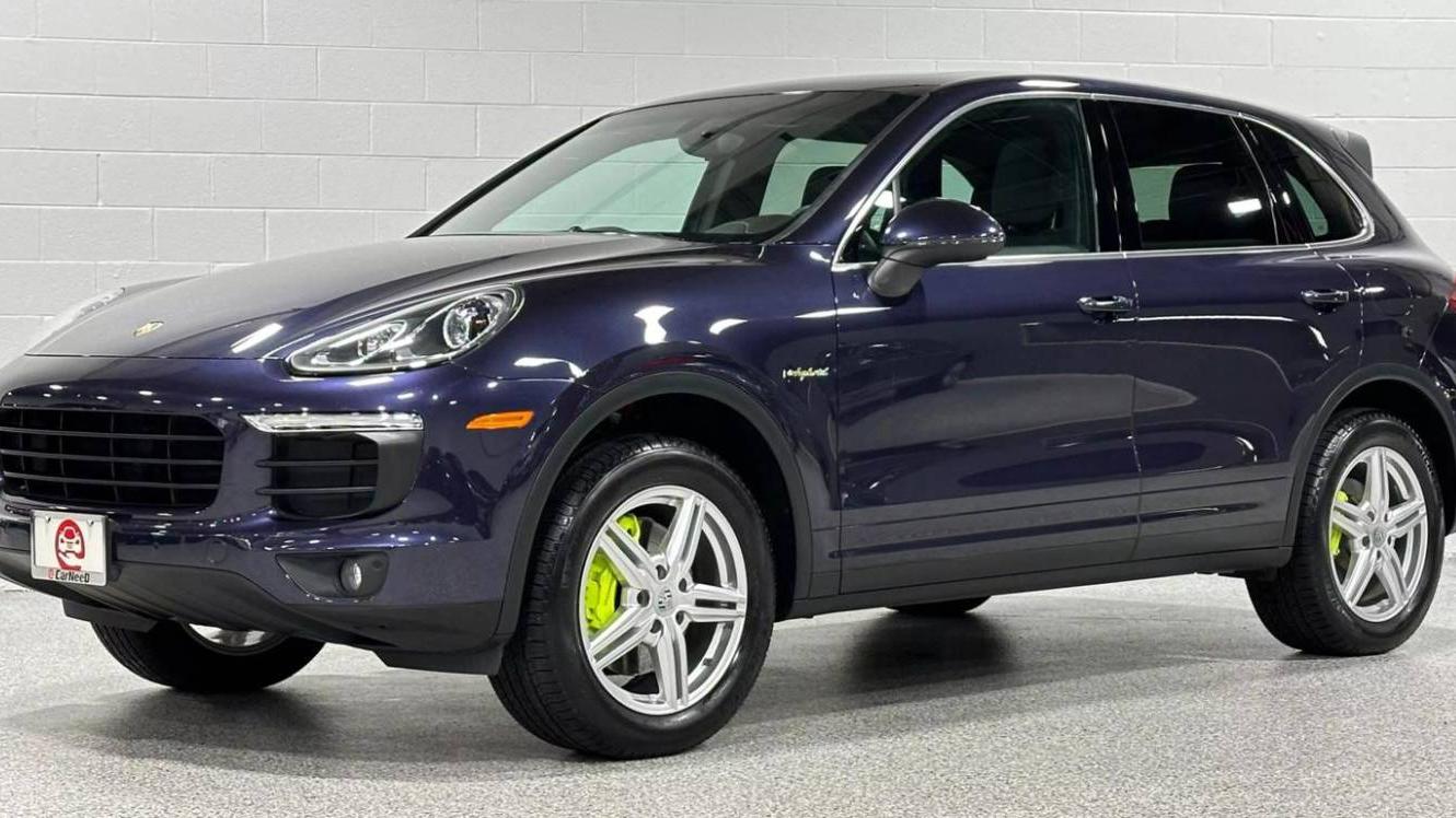 PORSCHE CAYENNE 2018 WP1AE2A22JLA70325 image