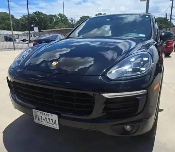 PORSCHE CAYENNE 2018 WP1AA2A22JKA04830 image