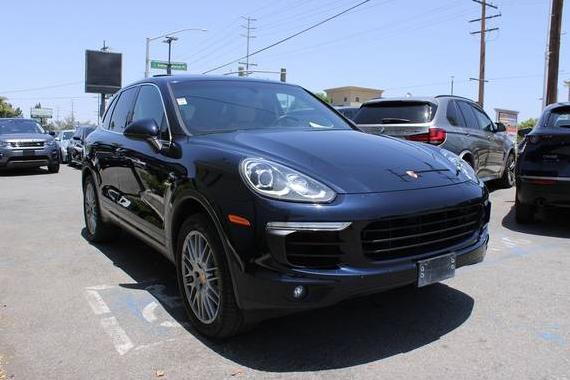 PORSCHE CAYENNE 2017 WP1AE2A21HLA68236 image