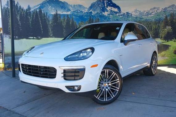 PORSCHE CAYENNE 2017 WP1AE2A24HLA73429 image