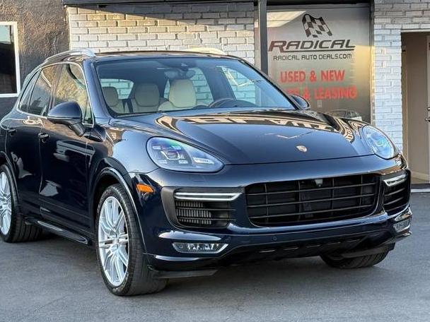 PORSCHE CAYENNE 2017 WP1AD2A20HLA81773 image