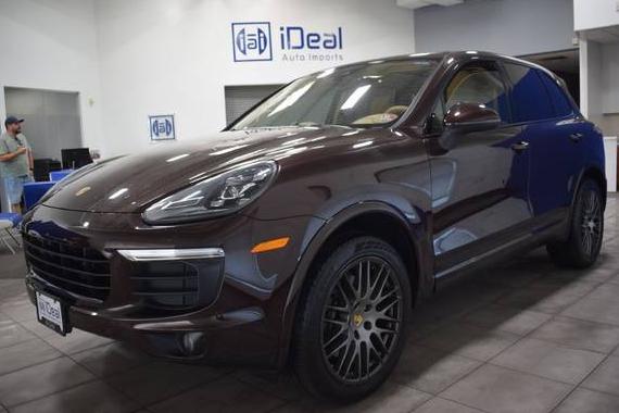 PORSCHE CAYENNE 2017 WP1AA2A24HKA86196 image