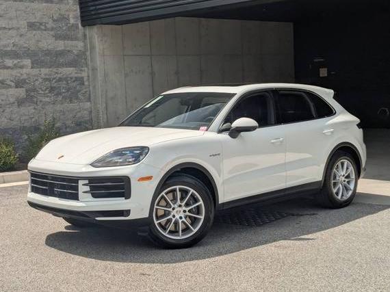 PORSCHE CAYENNE 2025 WP1AE2AYXSDA17372 image PORSCHE CAYENNE 2025 WP1AE2AYXSDA17372 image