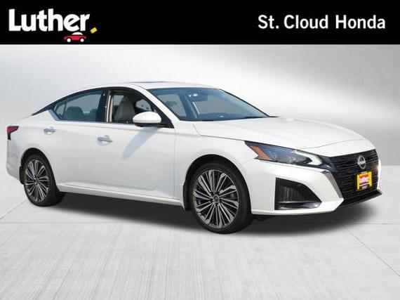NISSAN ALTIMA 2023 1N4BL4EW3PN331341 image