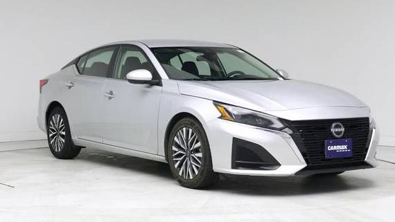 NISSAN ALTIMA 2023 1N4BL4DV5PN331608 image