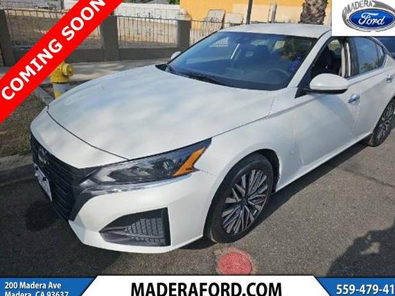 NISSAN ALTIMA 2023 1N4BL4DV5PN388620 image