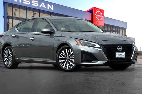 NISSAN ALTIMA 2023 1N4BL4DV8PN319632 image