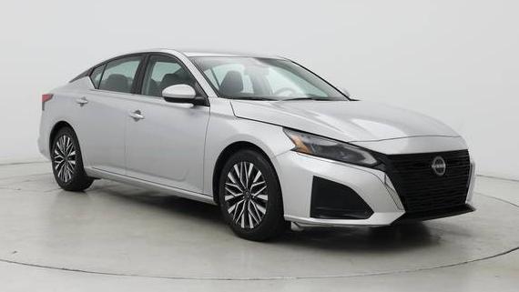 NISSAN ALTIMA 2023 1N4BL4DV4PN352353 image
