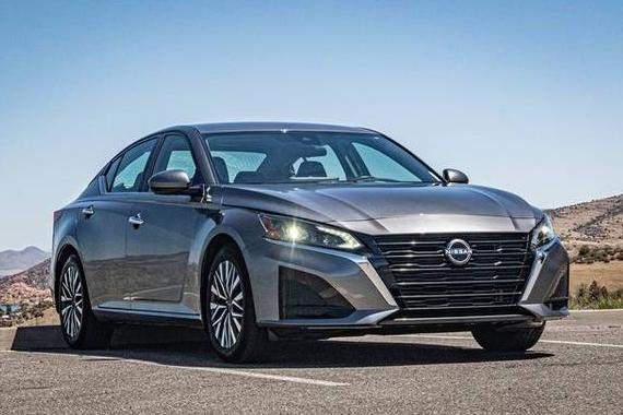 NISSAN ALTIMA 2023 1N4BL4DV6PN409703 image