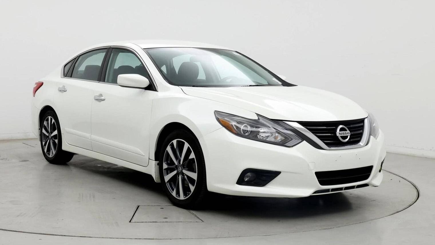 NISSAN ALTIMA 2016 1N4AL3AP1GC196201 image