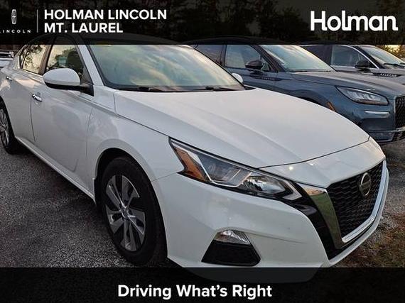 NISSAN ALTIMA 2019 1N4BL4BV1KC104018 image