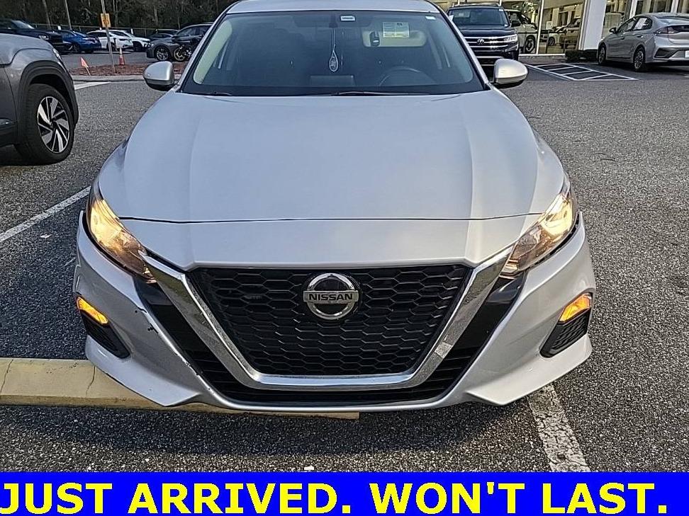 NISSAN ALTIMA 2019 1N4BL4BV5KC133148 image