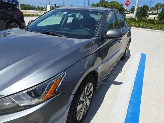 NISSAN ALTIMA 2019 1N4BL4BV7KC109806 image