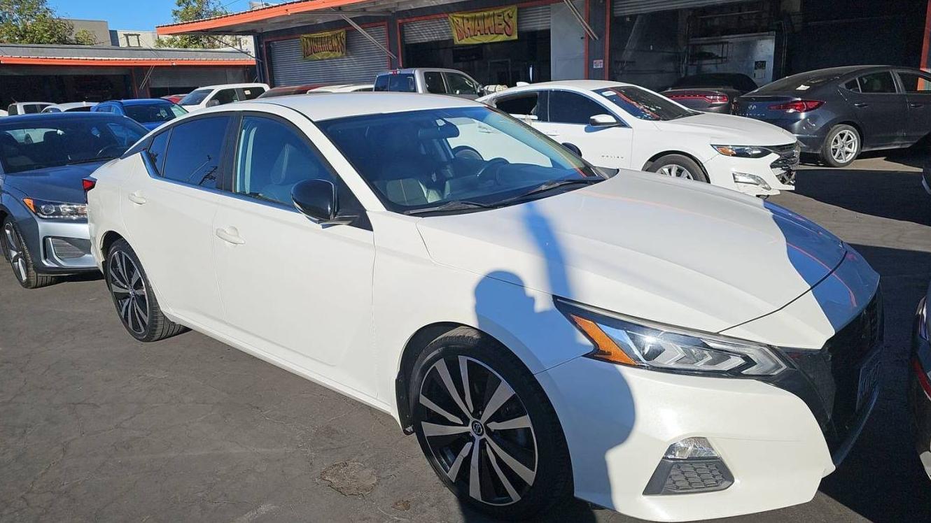 NISSAN ALTIMA 2019 1N4BL4CV9KN305426 image